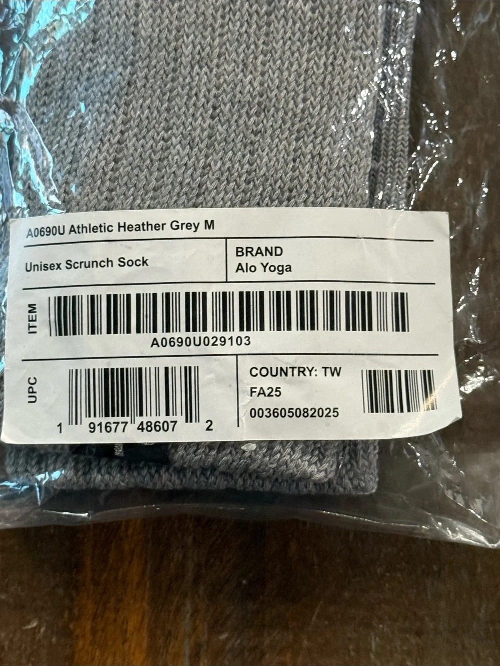 Alo Yoga Unisex Scrunch Crew Socks Athletic Heather Gray Cotton Blend Size M NWT